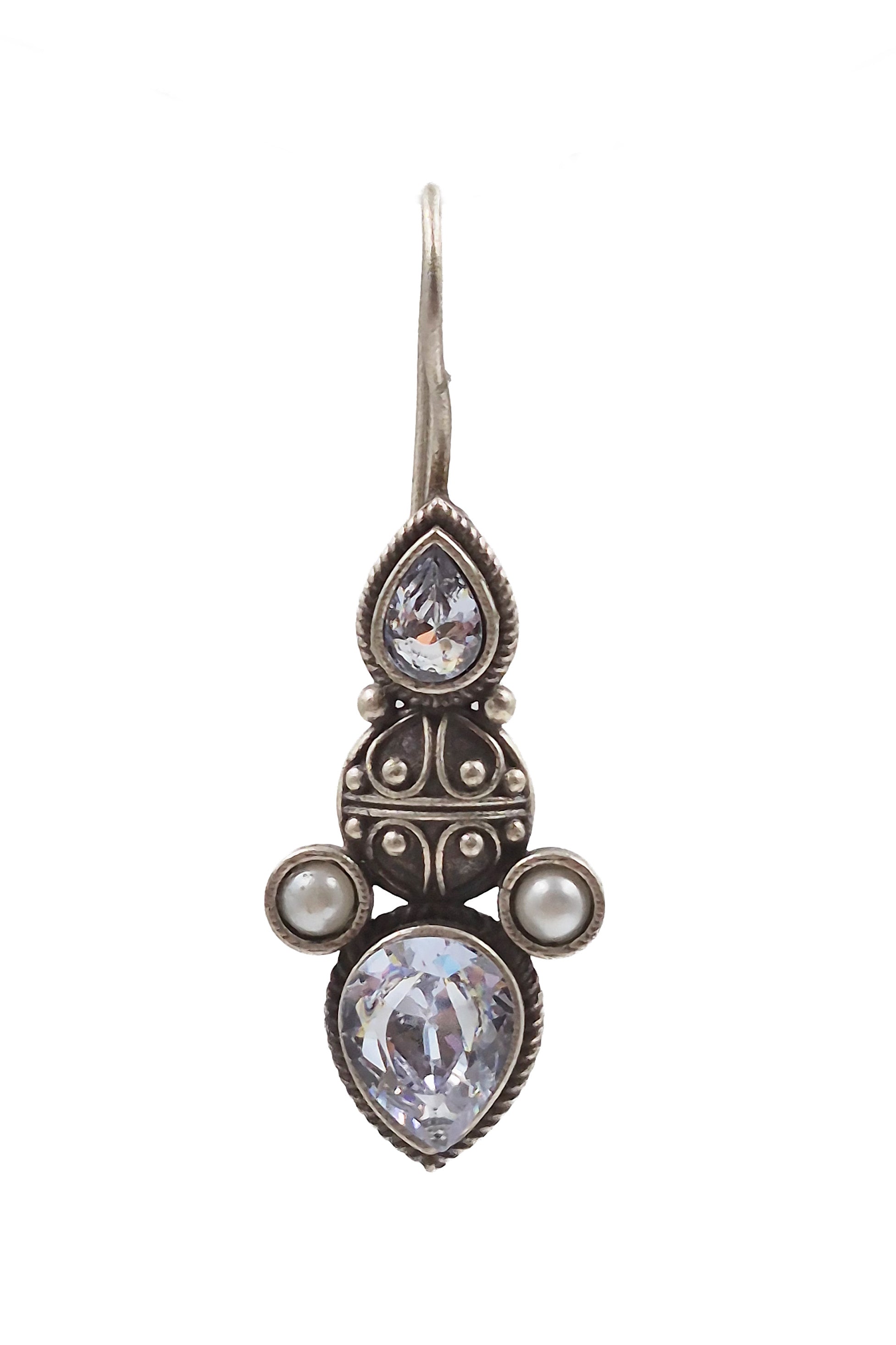 NAZIRA STUDS EARRINGS