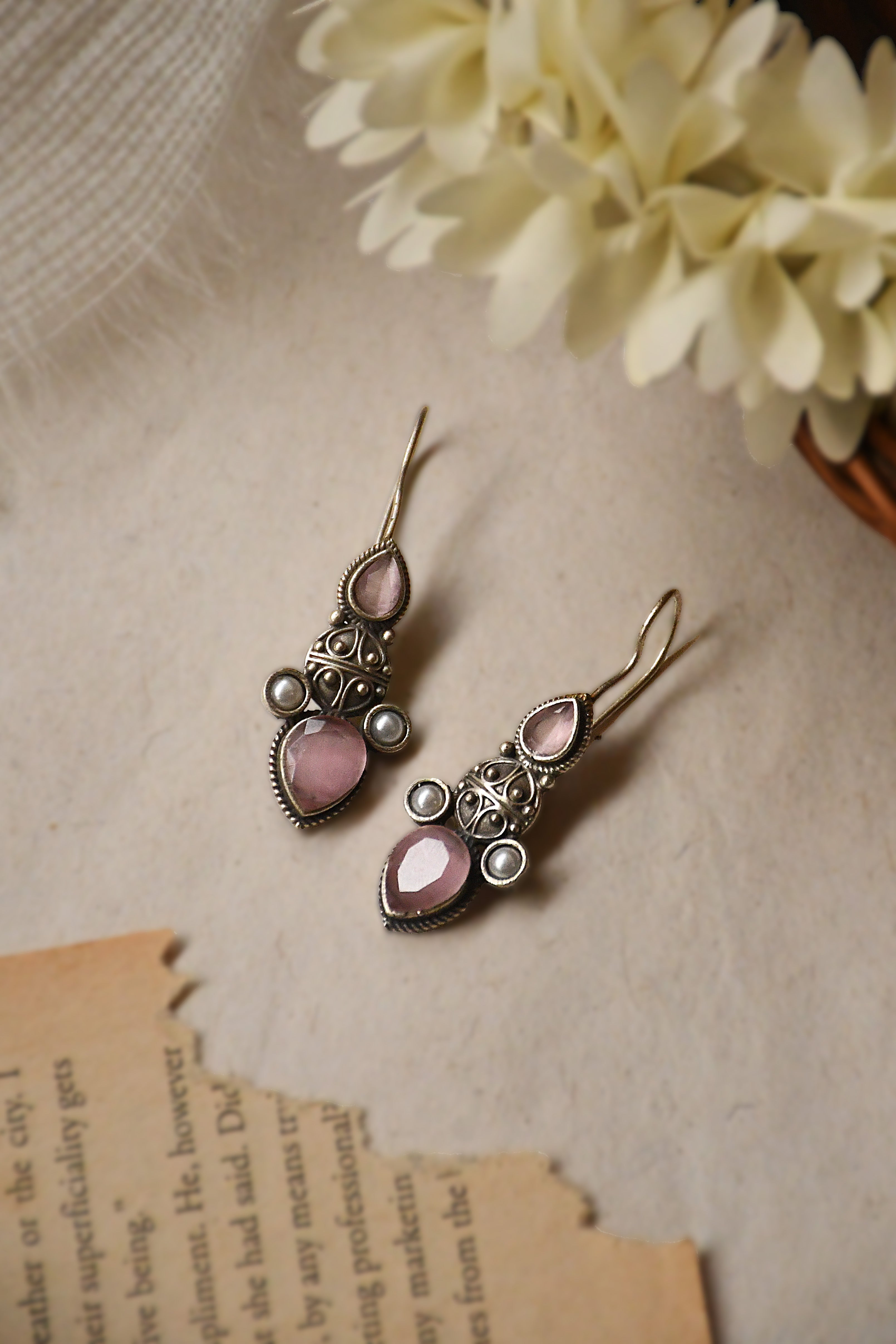 NAZIRA STUDS EARRINGS