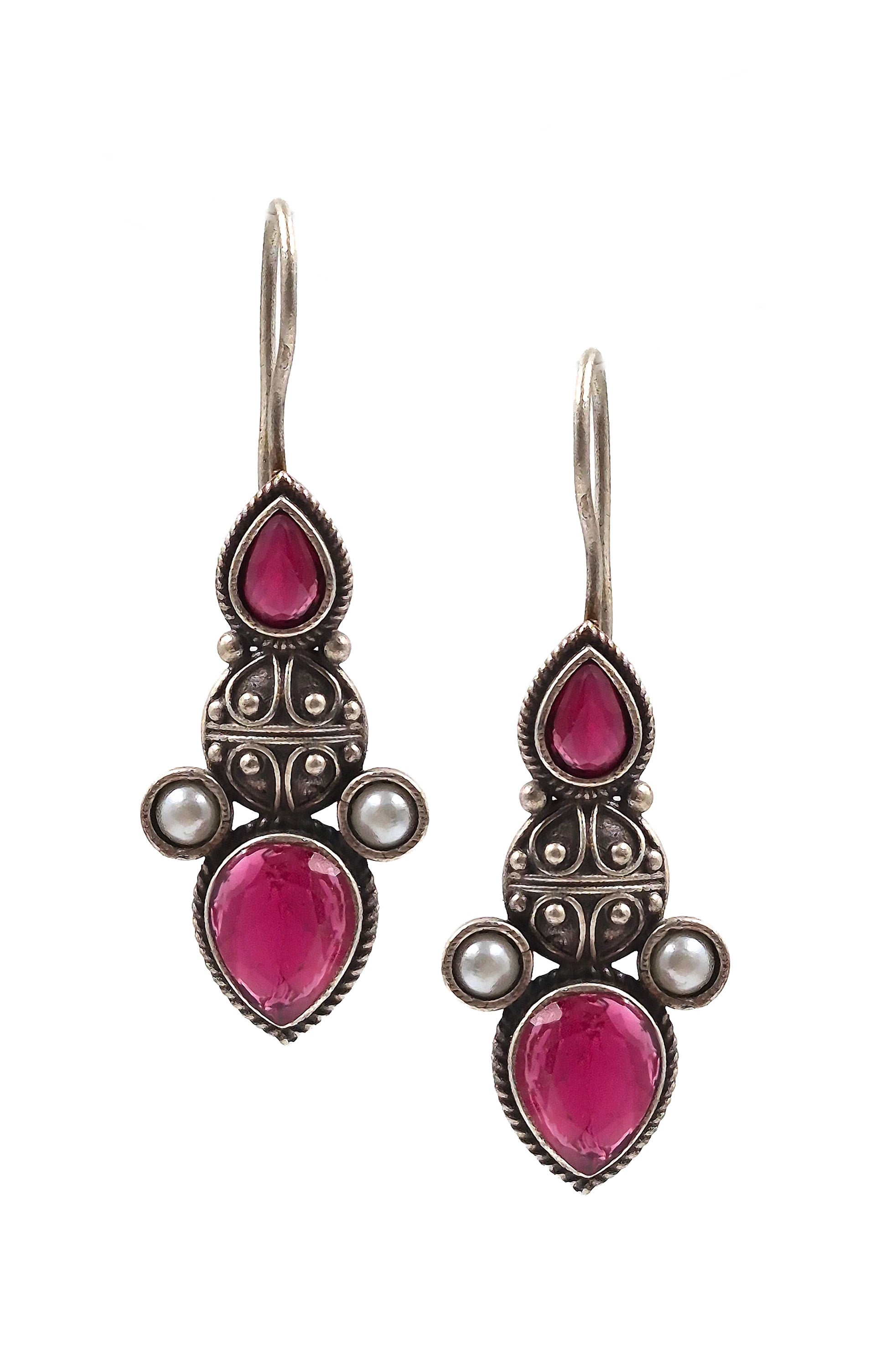 NAZIRA STUDS EARRINGS