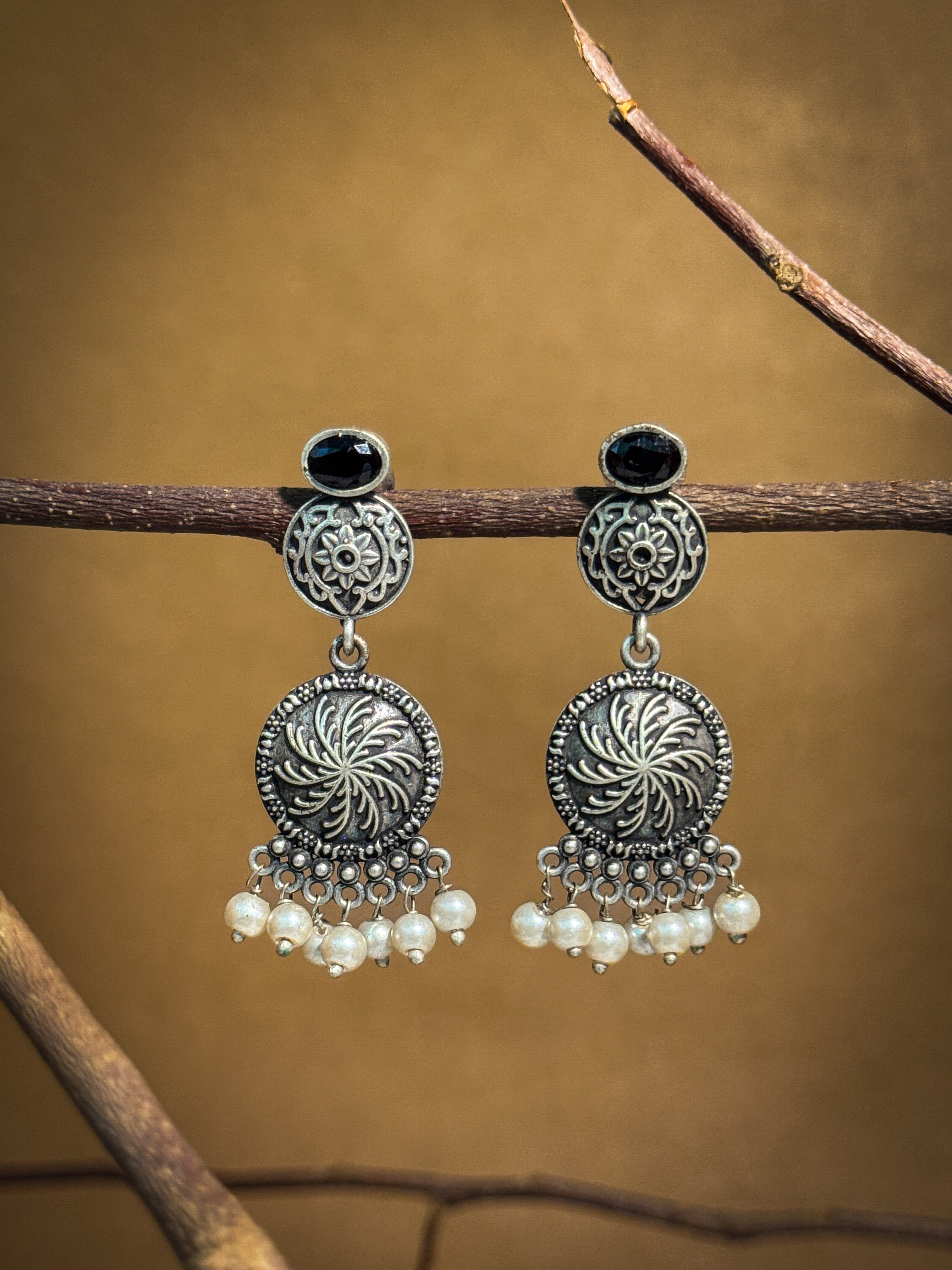 AYUTI SILVER LOOKALIKE DANGLER EARRINGS