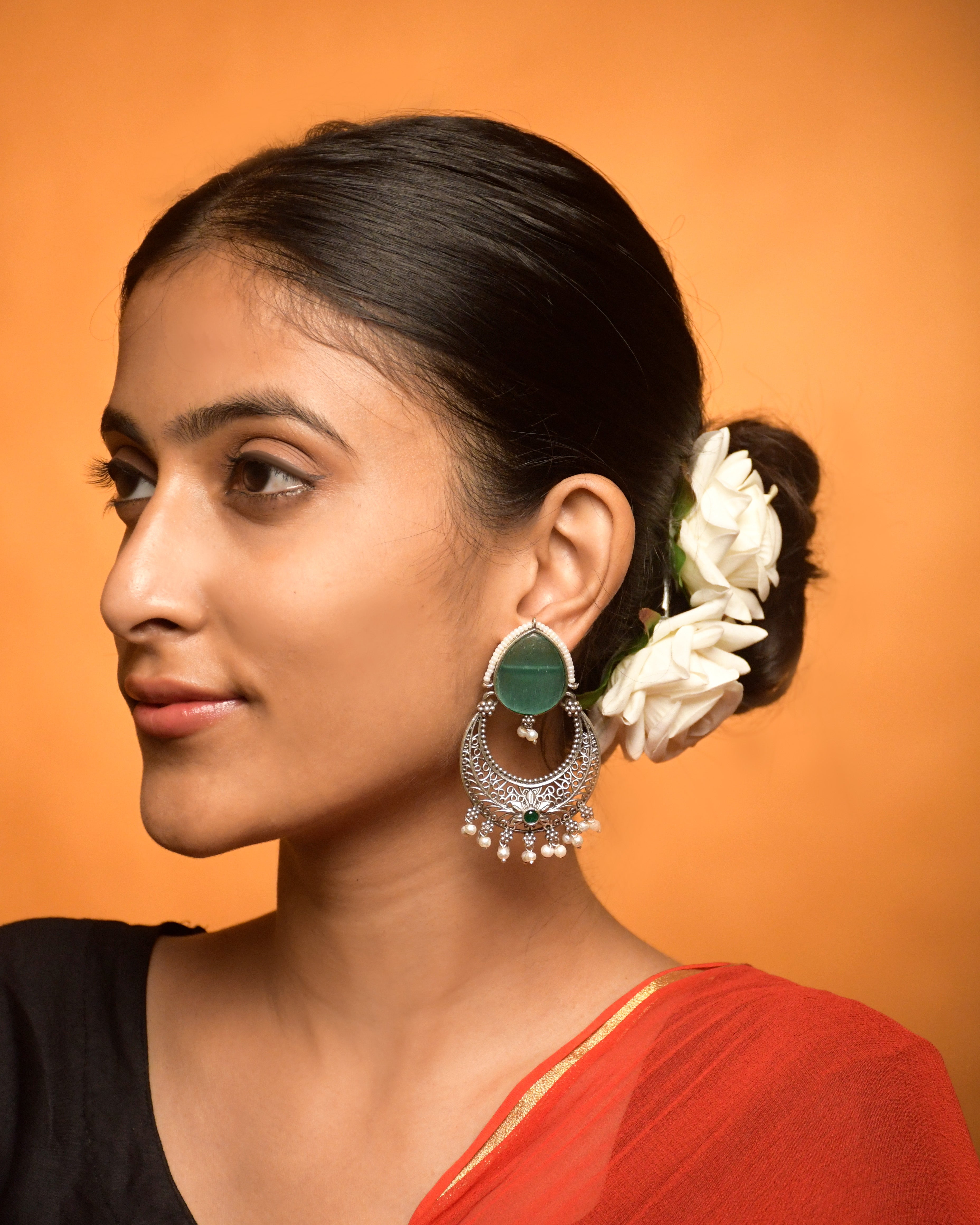 NIYA STONE DANGLER EARRINGS