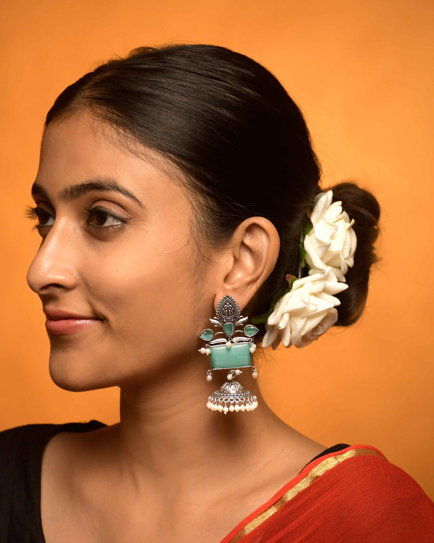 Noor Jhumka Stone Earrings