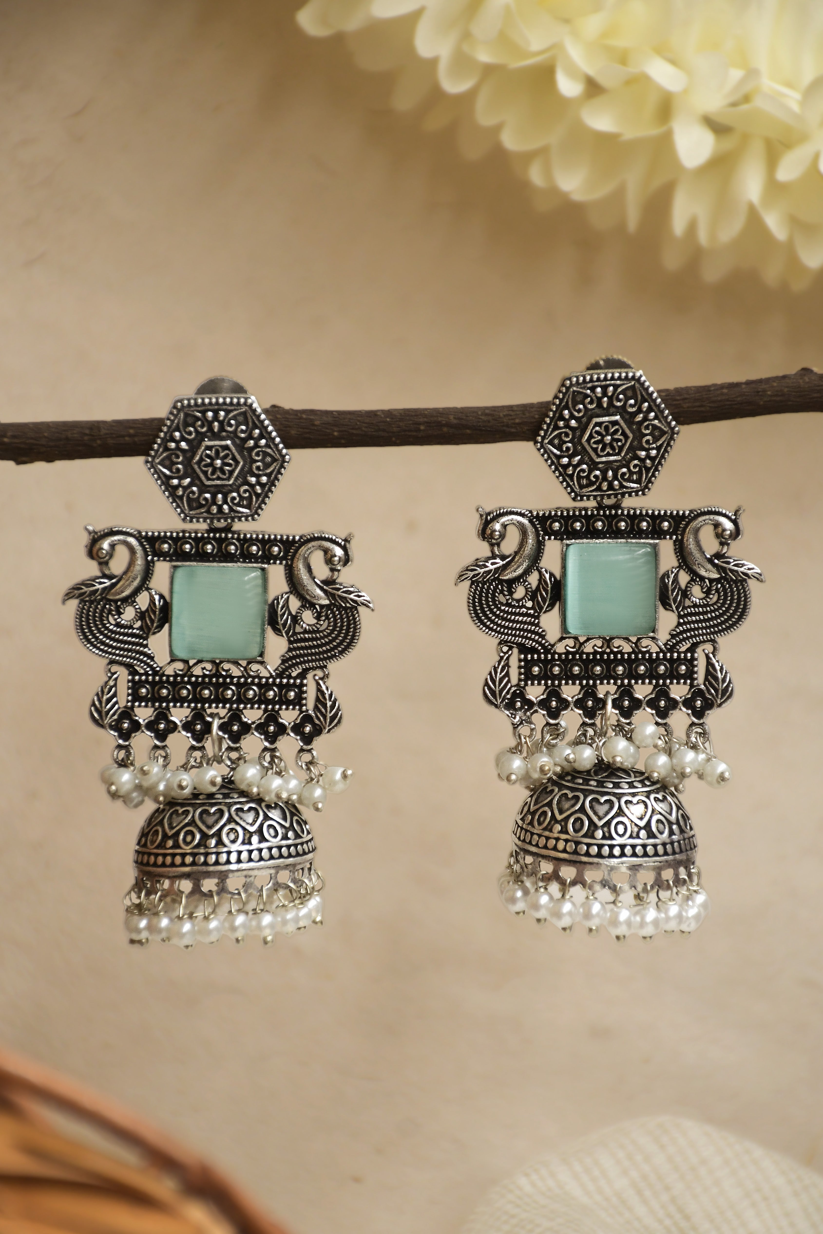 AARIKA STONE JHUMKA EARRINGS