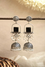Load image into Gallery viewer, Aanvi Jhumka Stone Earrings