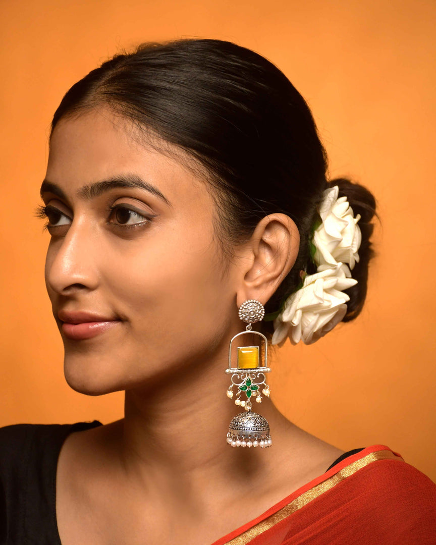 Aanvi Jhumka Stone Earrings