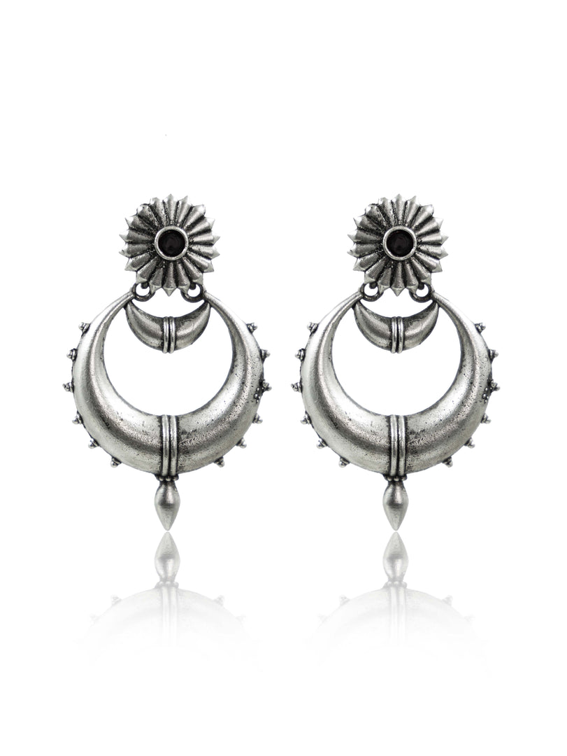 Keshvi Stud Stone Earrings