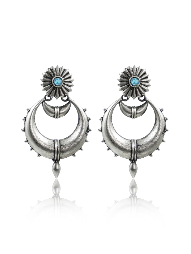 Keshvi Stud Stone Earrings