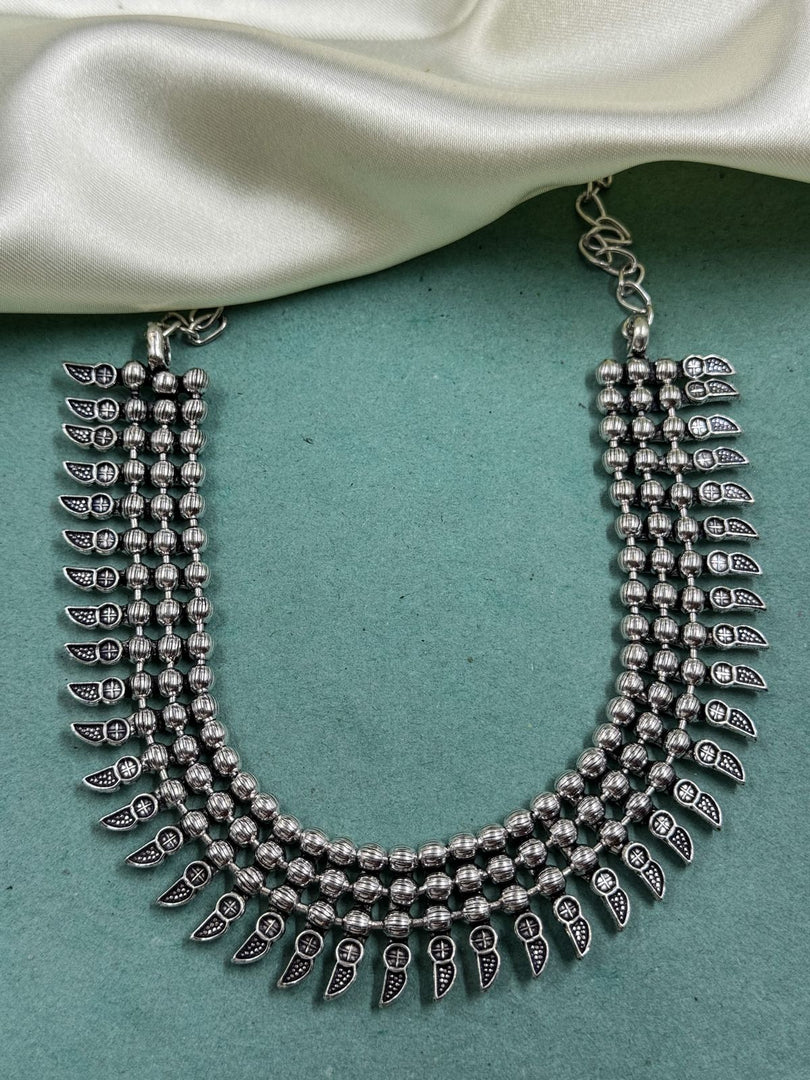 OXIDISED BRASS THREE LINE SHORT NECKLACE