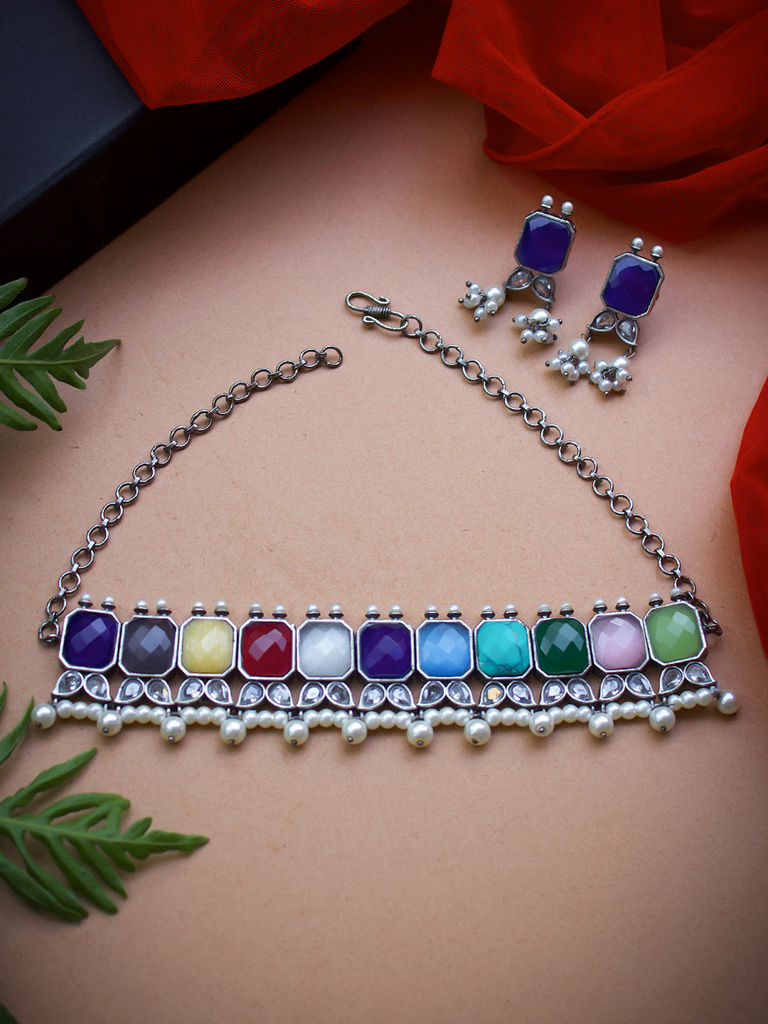 SILVER LOOKALIKE STONE NECKLACE SET