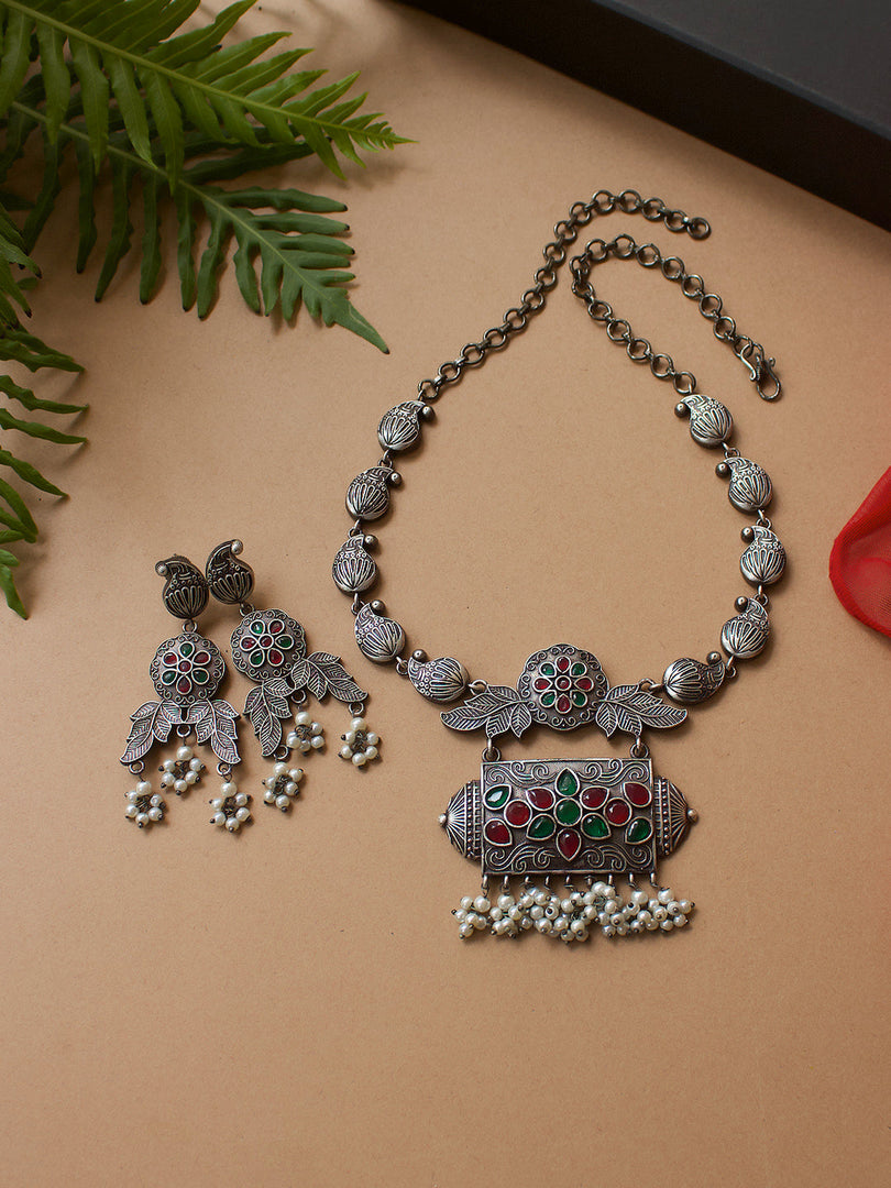 Flora Stone Necklace Set