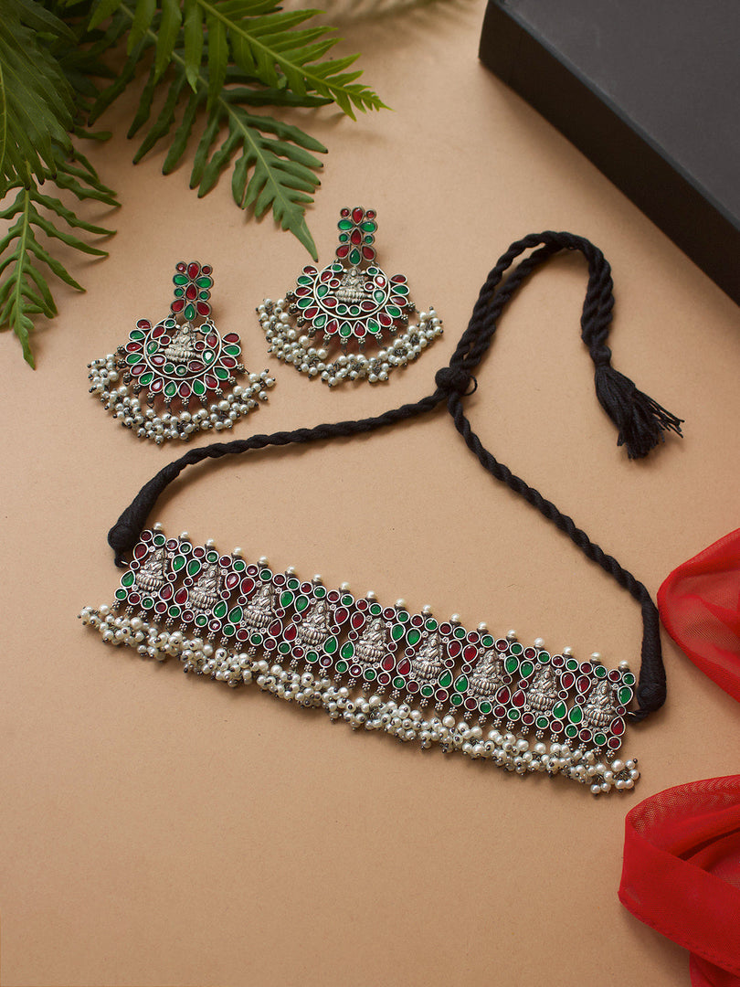 Nidhi Stone Necklace Set