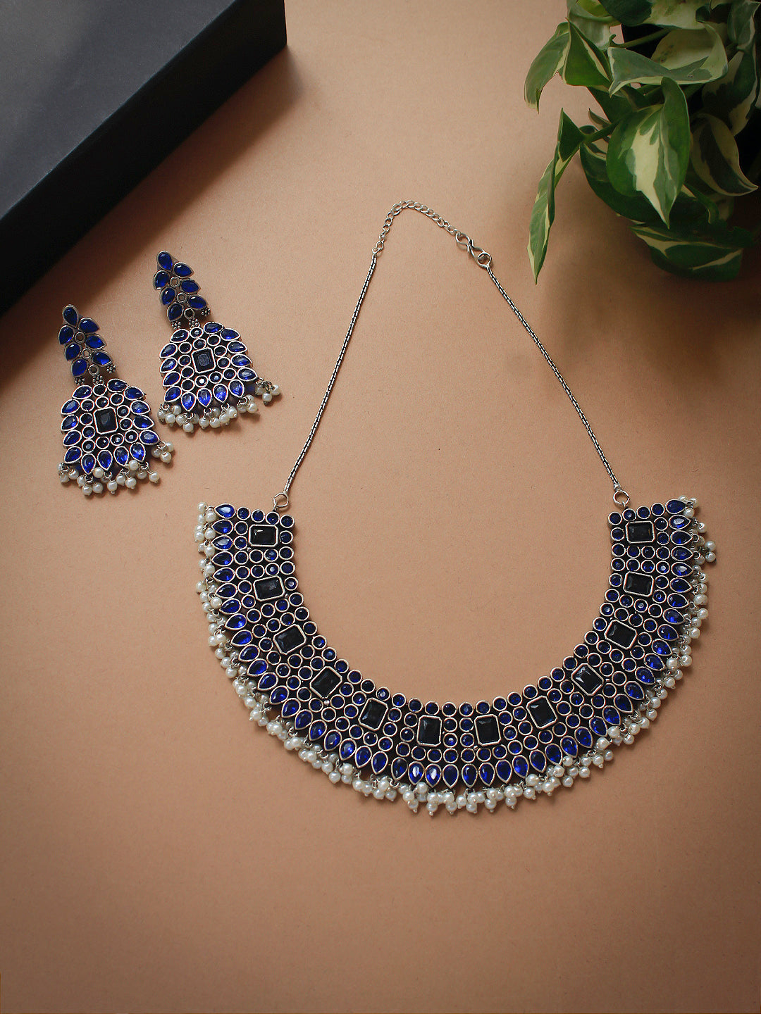 SILVER LOOKALIKE STONE NECKLACE SET