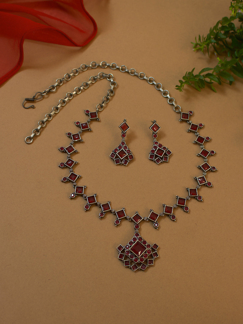 SILVER LOOKALIKE STONE NECKLACE SET