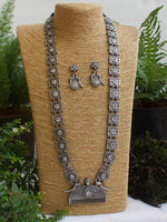 Load image into Gallery viewer, Reva Stone Necklace Set