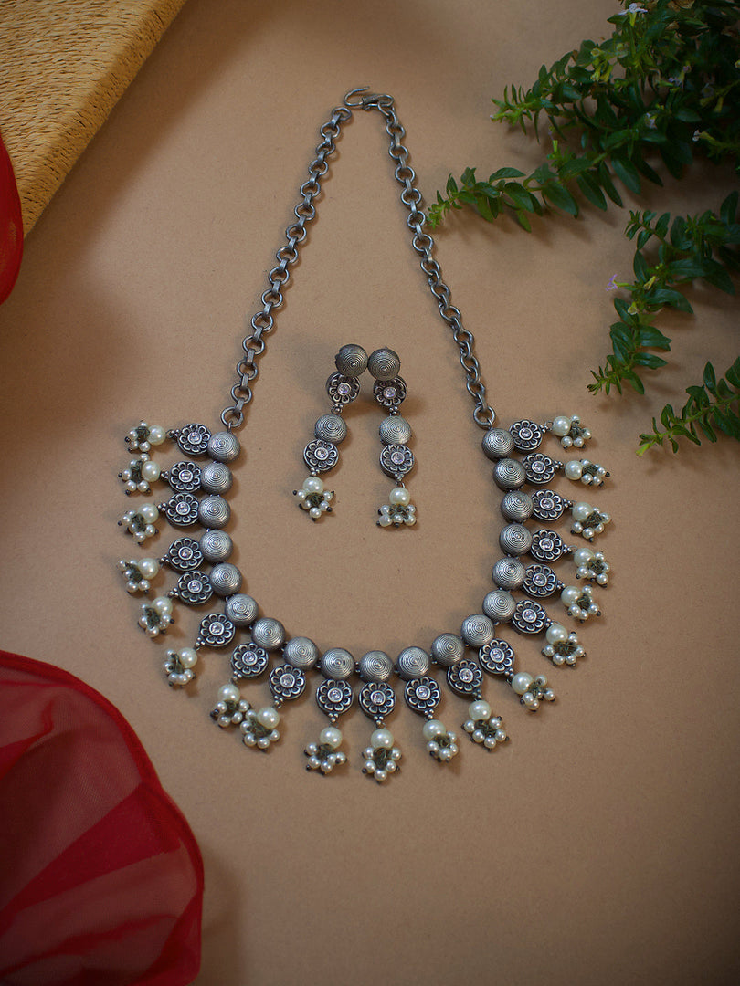 Kruti Stone Necklace Set