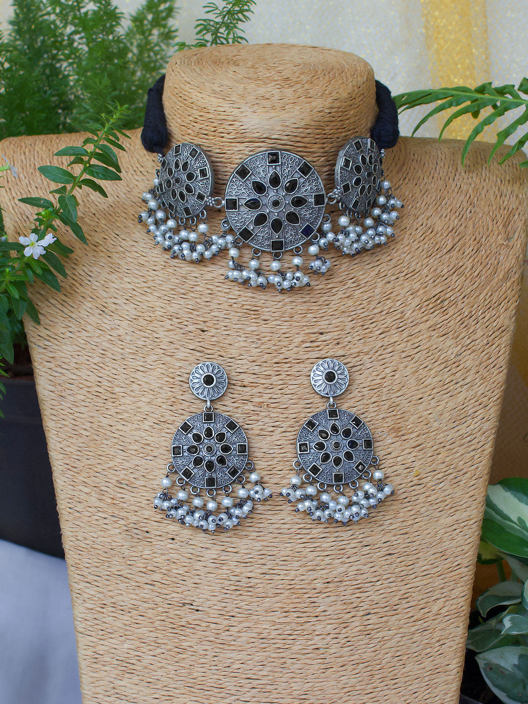 SILVER LOOKALIKE STONE NECKLACE SET