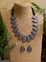 Load image into Gallery viewer, Ziva Stone Necklace Set