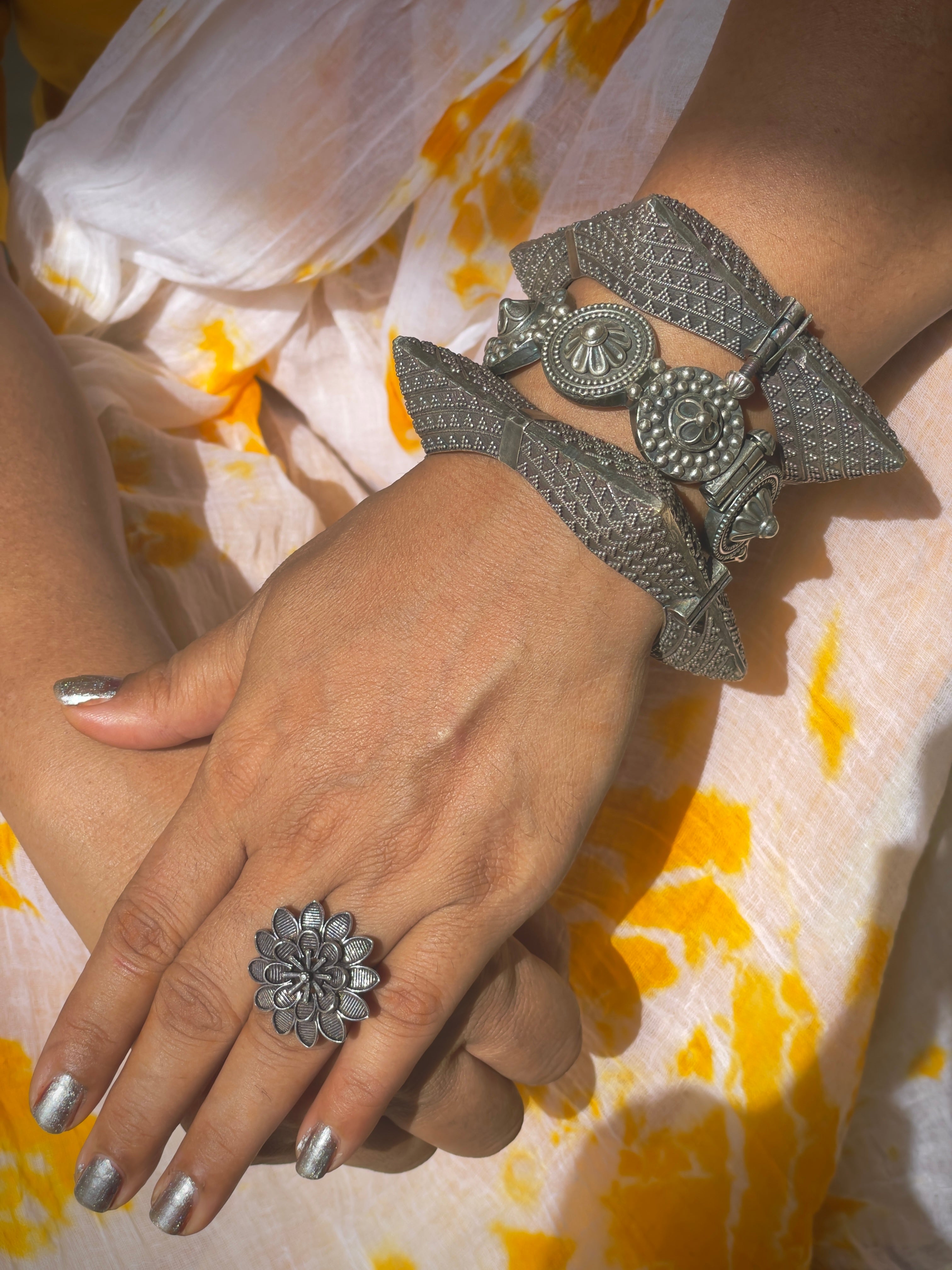 Silver look alike Bangle Stack