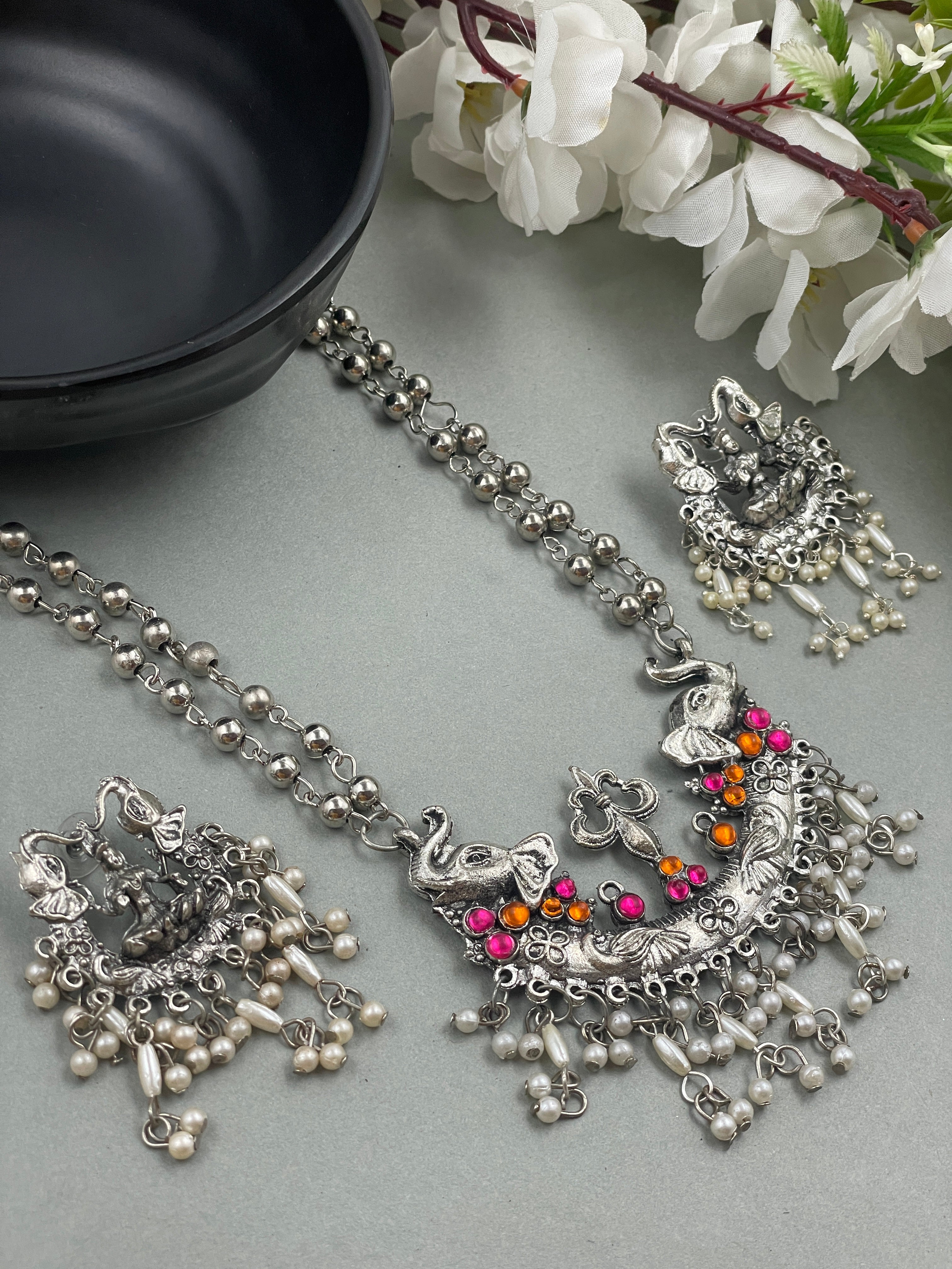 MEHR SILVER NECKLACE & EARRINGS 60% Off