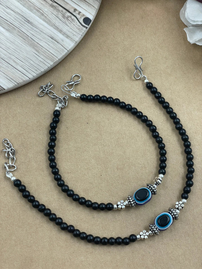 Ruhi Designer Silver Anklets