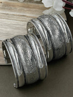 Load image into Gallery viewer, BRASS MATERIAL SET OF 2 KADA