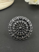 Load image into Gallery viewer, SAI DESIGNER OXIDISED SILVER RING