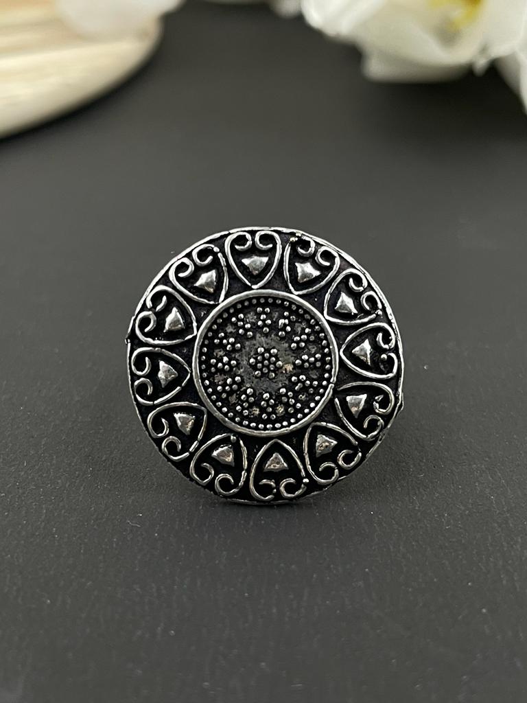 ARADHYA DESIGNER OXIDISED SILVER RING