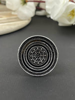 Load image into Gallery viewer, DIRA DESIGNER FLOWER TWO TONE RING