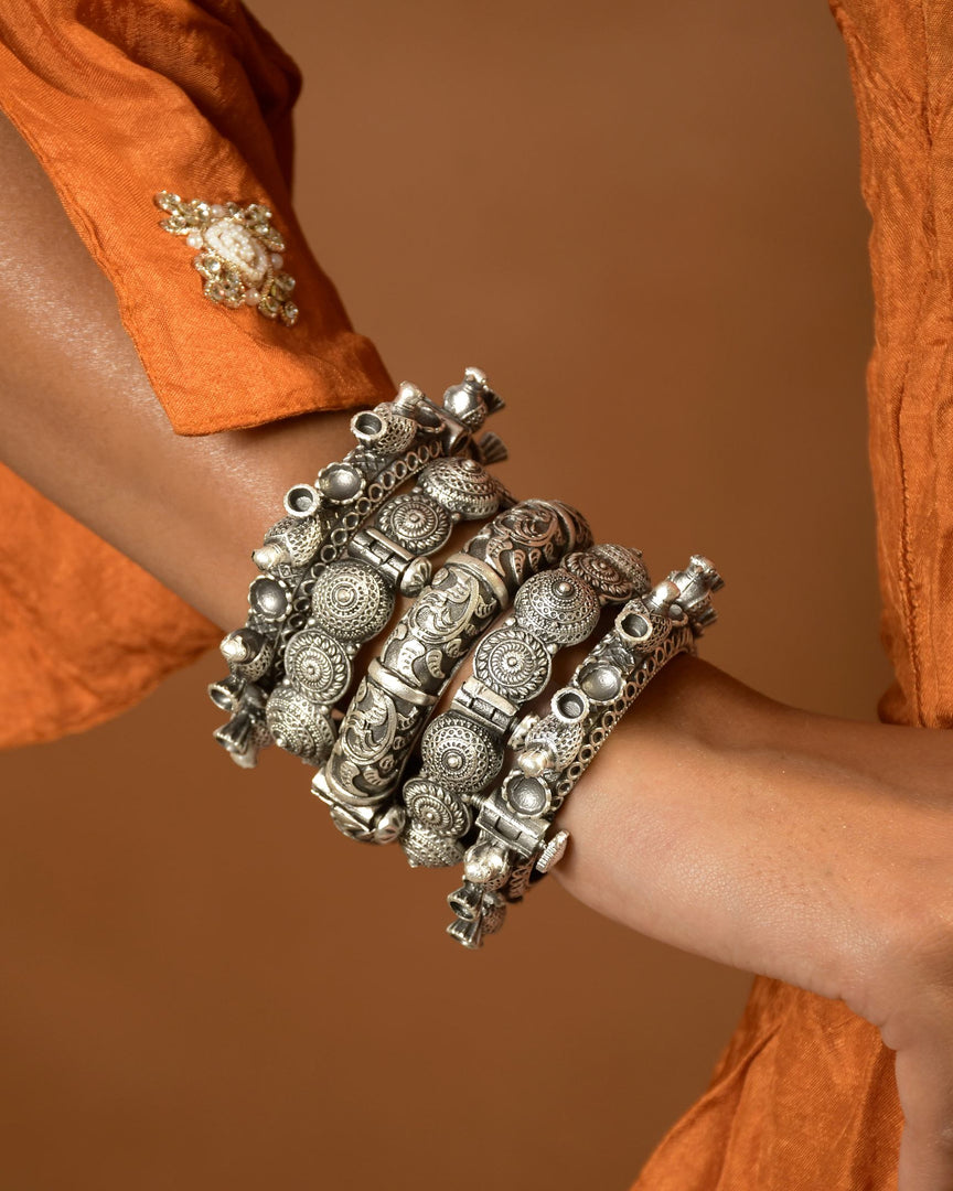 Anvi Bangle Stack