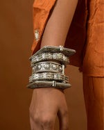 Load image into Gallery viewer, Zari Bangle Stack