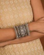 Load image into Gallery viewer, Trushna Bangle Stack