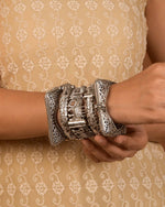 Load image into Gallery viewer, Tanisha Bangle Stack