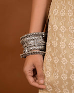 Load image into Gallery viewer, Aaradhya Bangle Stack