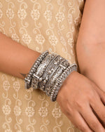 Load image into Gallery viewer, Aaradhya Bangle Stack