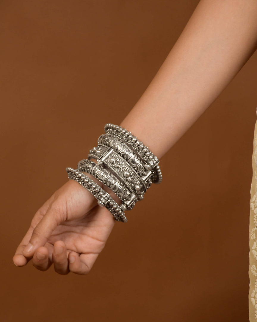 Aaradhya Bangle Stack