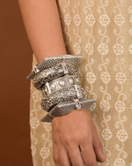 Load image into Gallery viewer, Prisha Bangle Stack