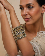 Load image into Gallery viewer, Vedika Bangle Stack