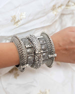 Load image into Gallery viewer, Riddhi Silver Lookalike Bangle Stack