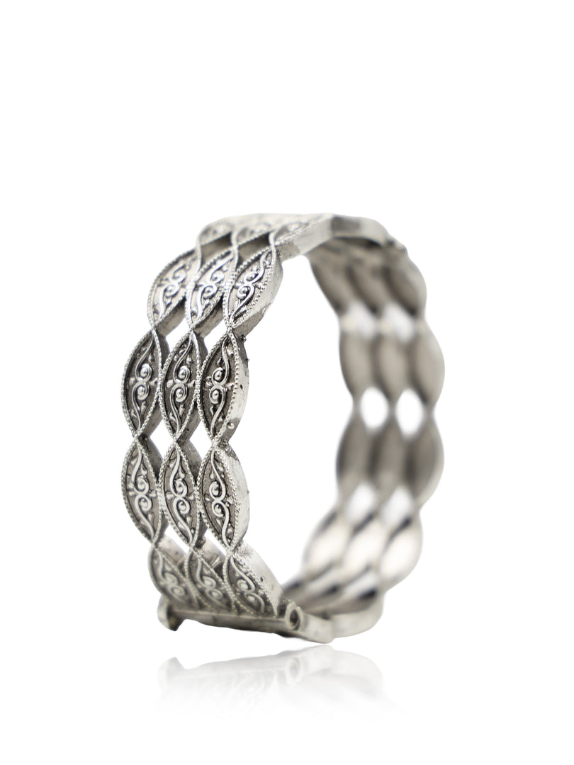 Aahna Silver Lookalike Bangle Stack