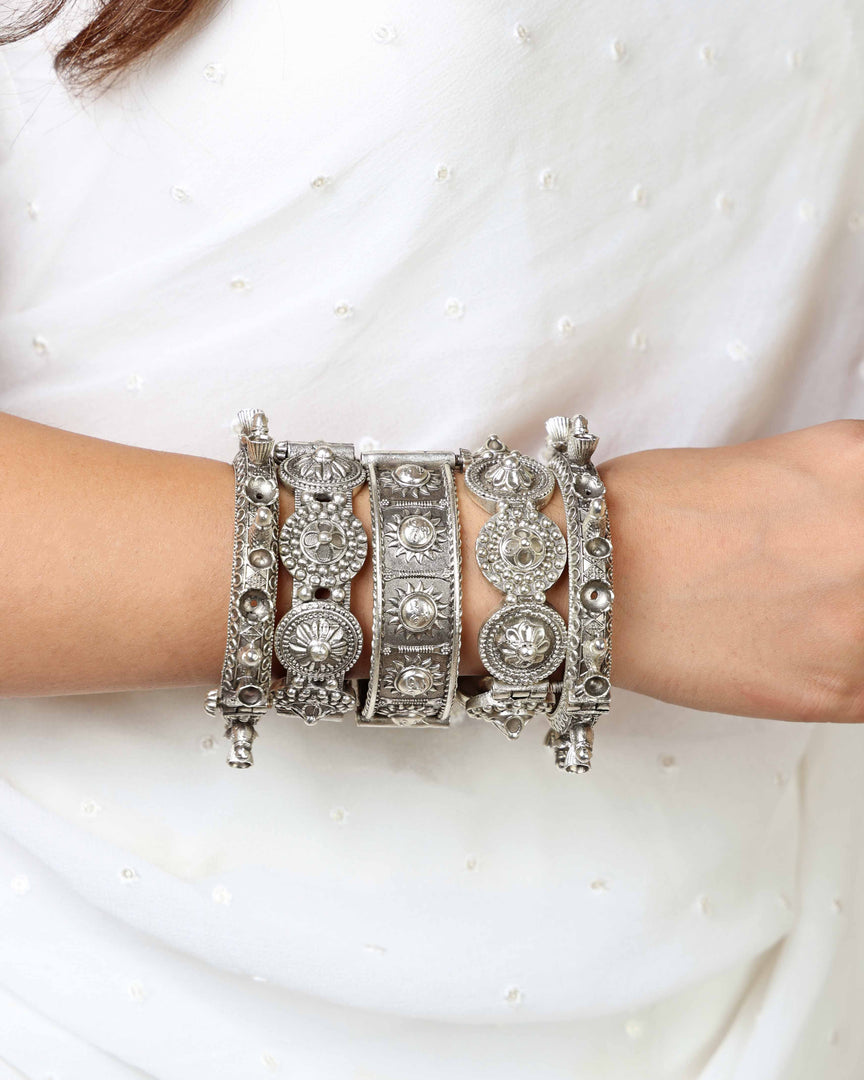 Tanisha Silver Lookalike Bangle Stack