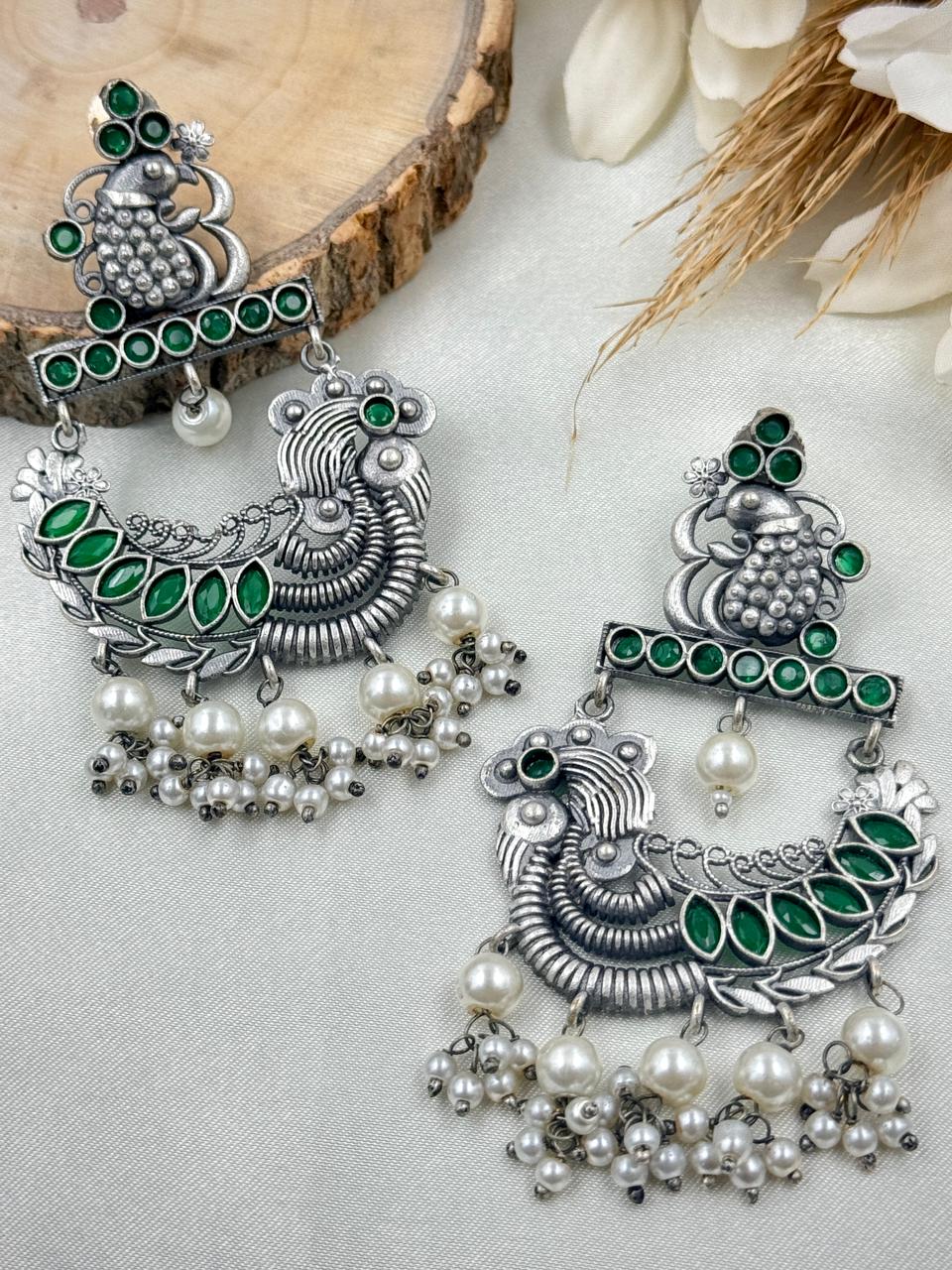 POORVI STONE DANGLER EARRINGS