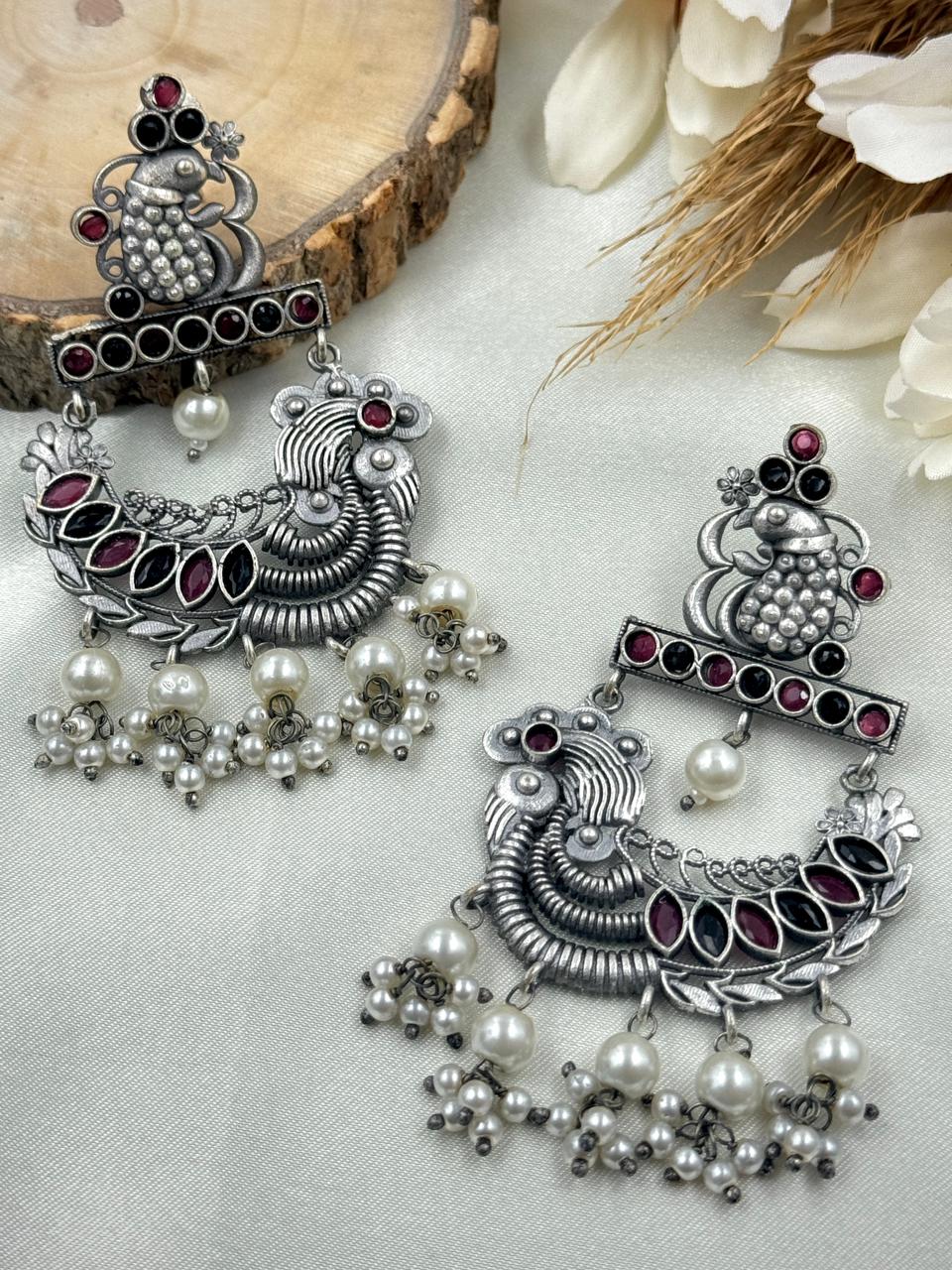 POORVI STONE DANGLER EARRINGS