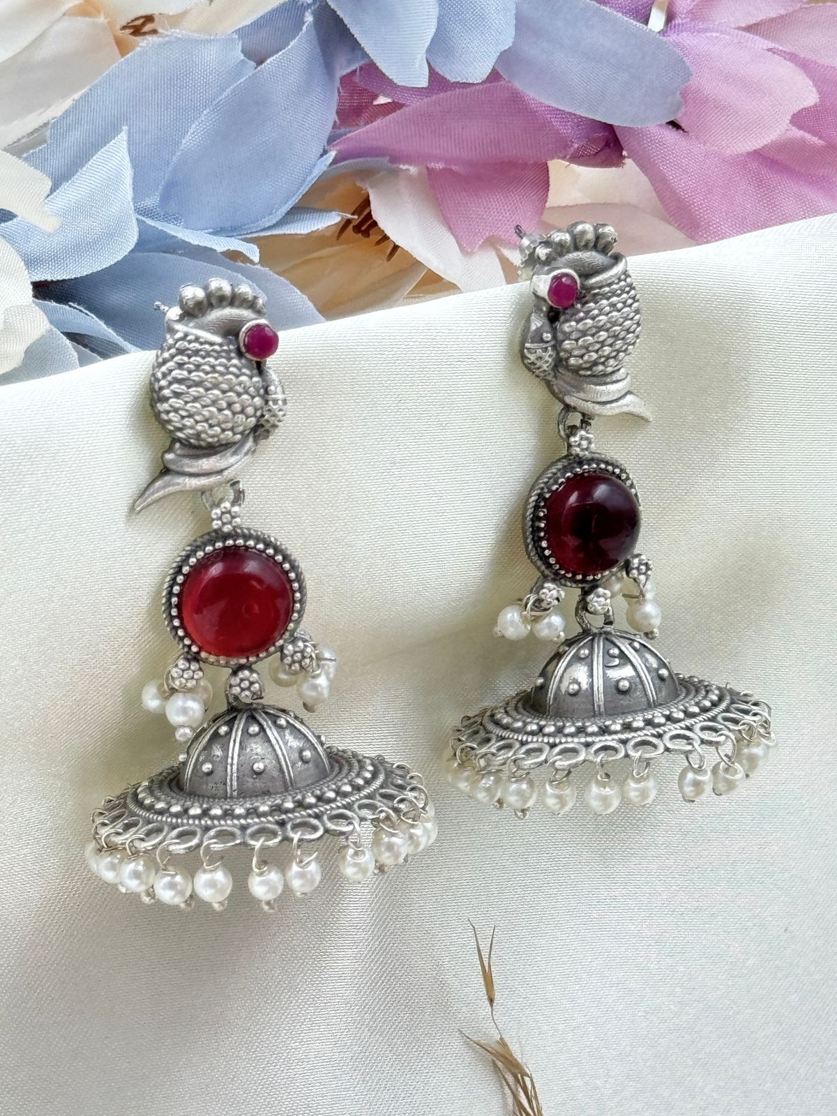 NIHARA STONE EARRINGS JHUMKA