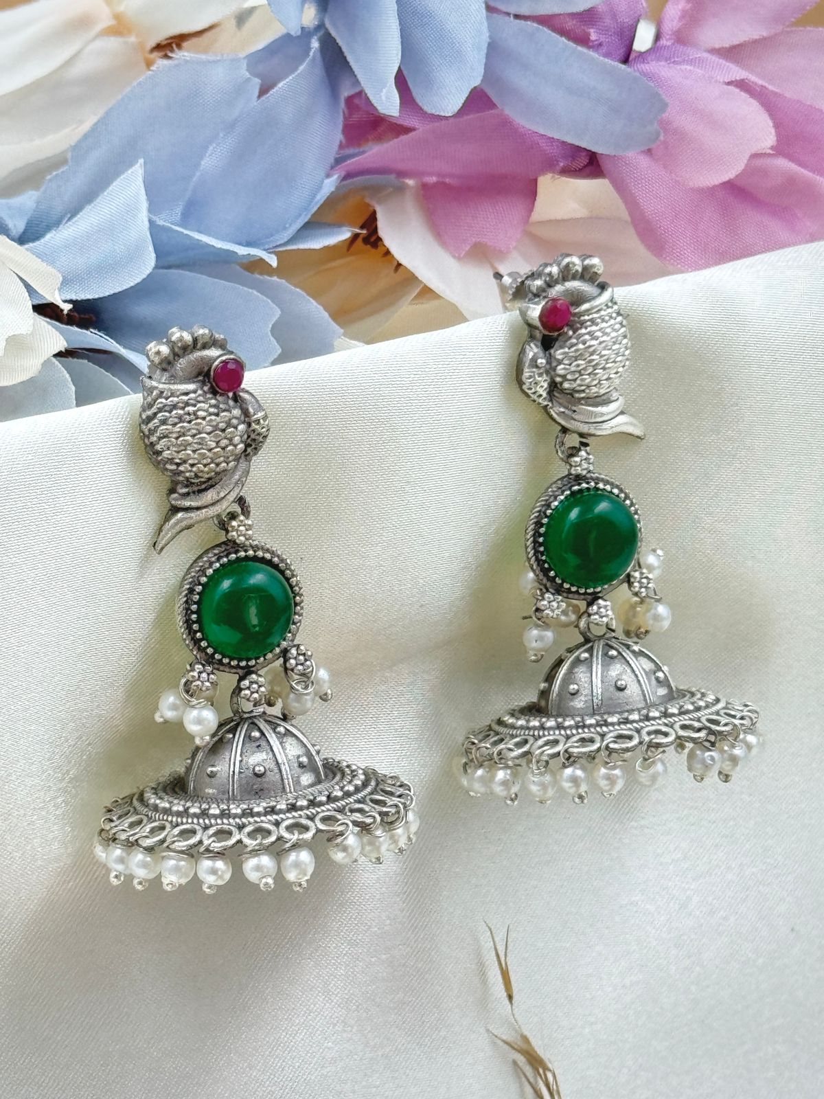 NIHARA STONE EARRINGS JHUMKA