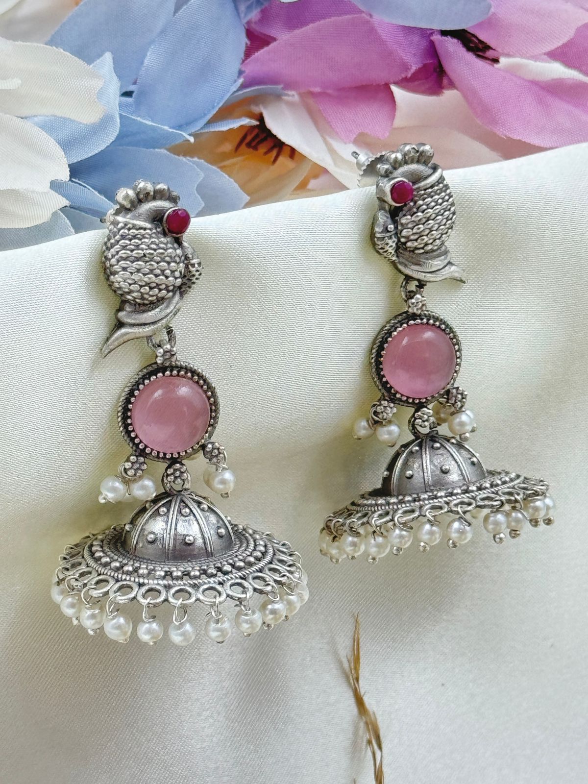 NIHARA STONE EARRINGS JHUMKA