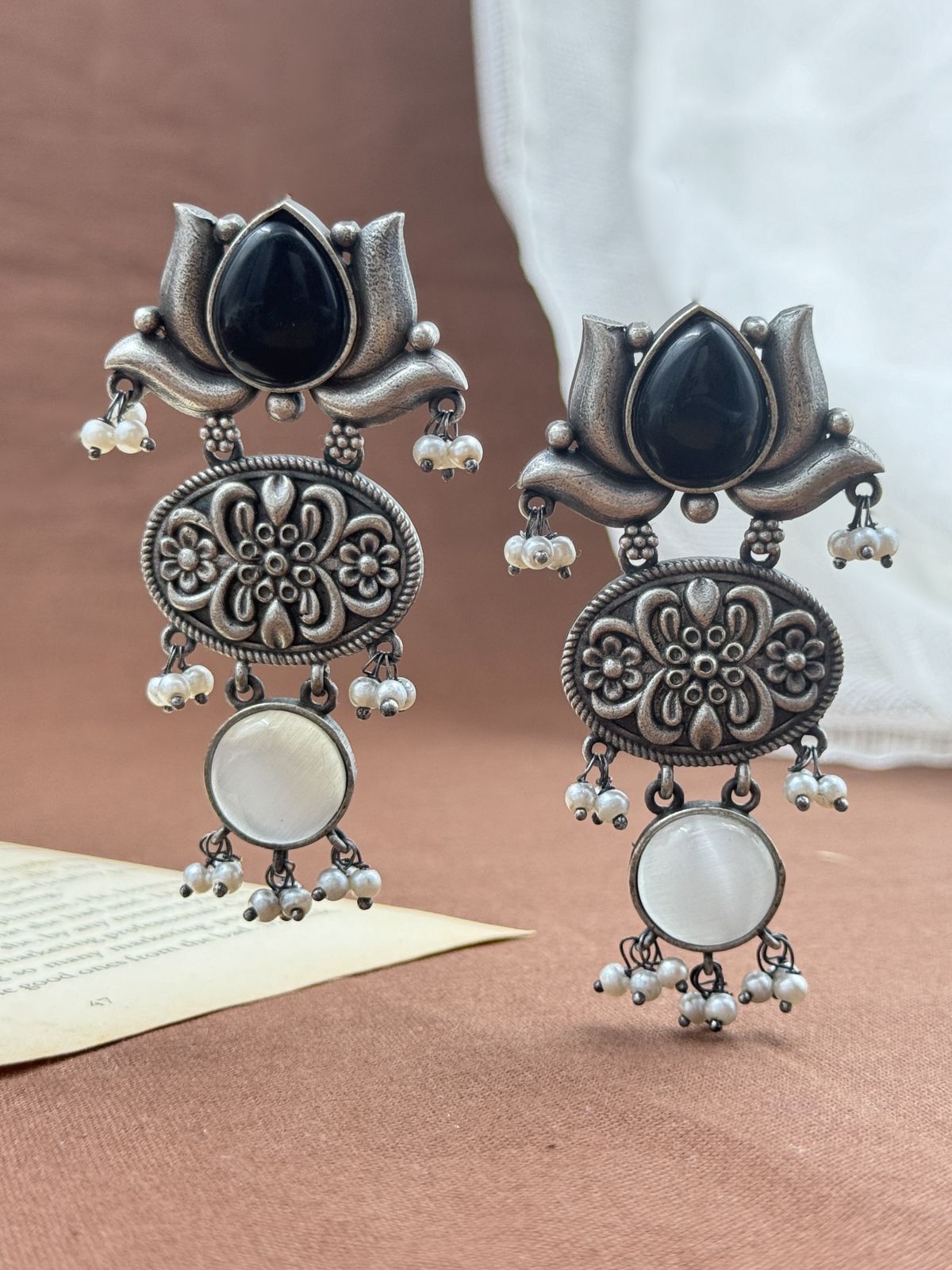 RIDHIMA DANGLER EARRINGS