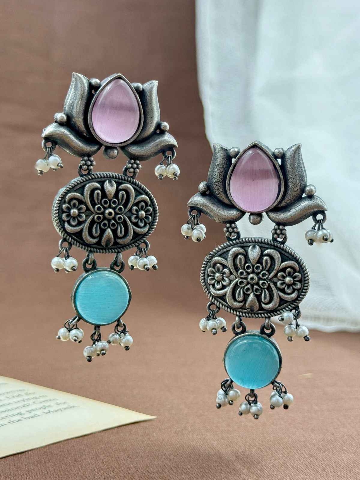 RIDHIMA DANGLER EARRINGS