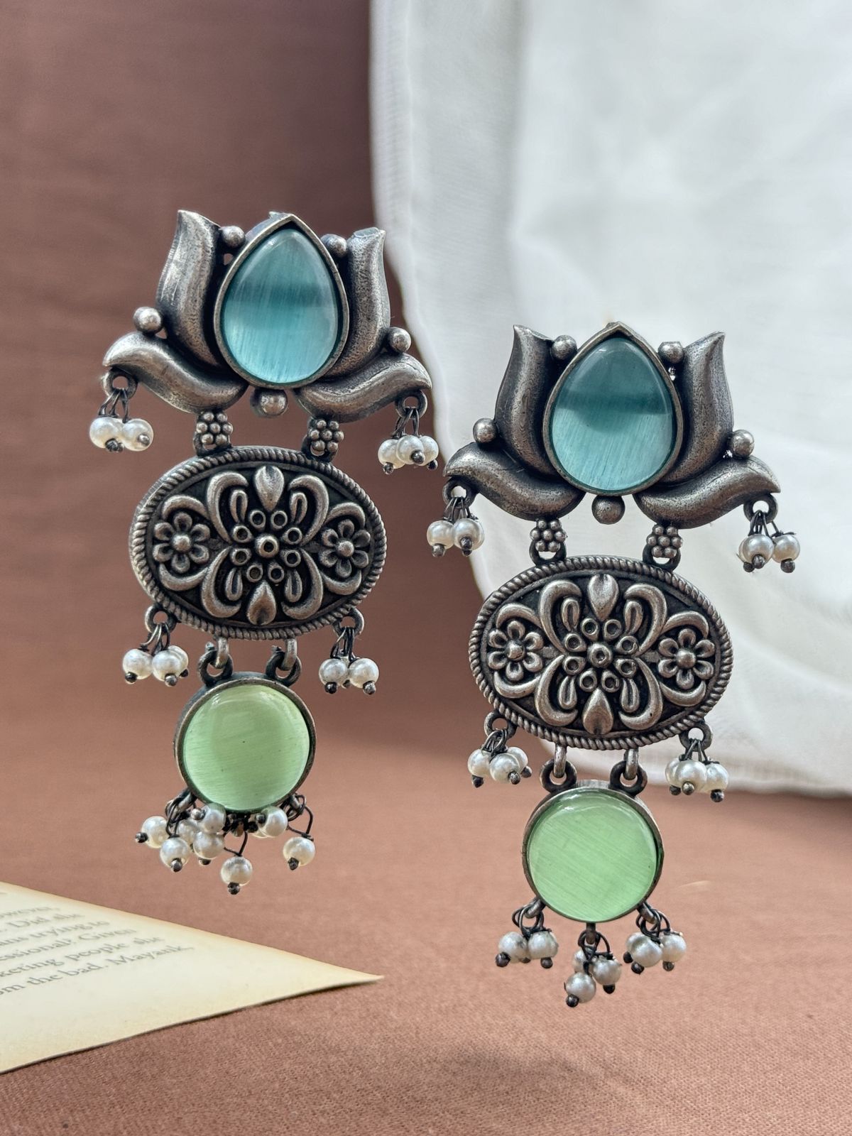 RIDHIMA DANGLER EARRINGS