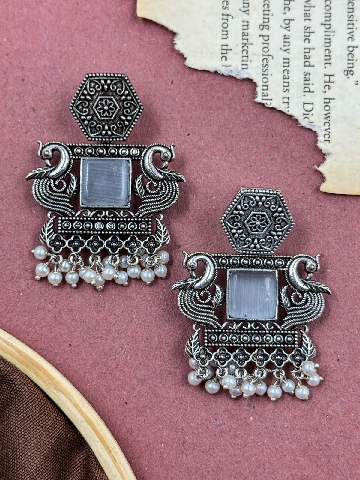 VARSHA STONE DANGLER EARRINGS