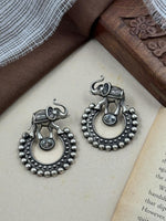 Load image into Gallery viewer, AVNI STUD EARRINGS